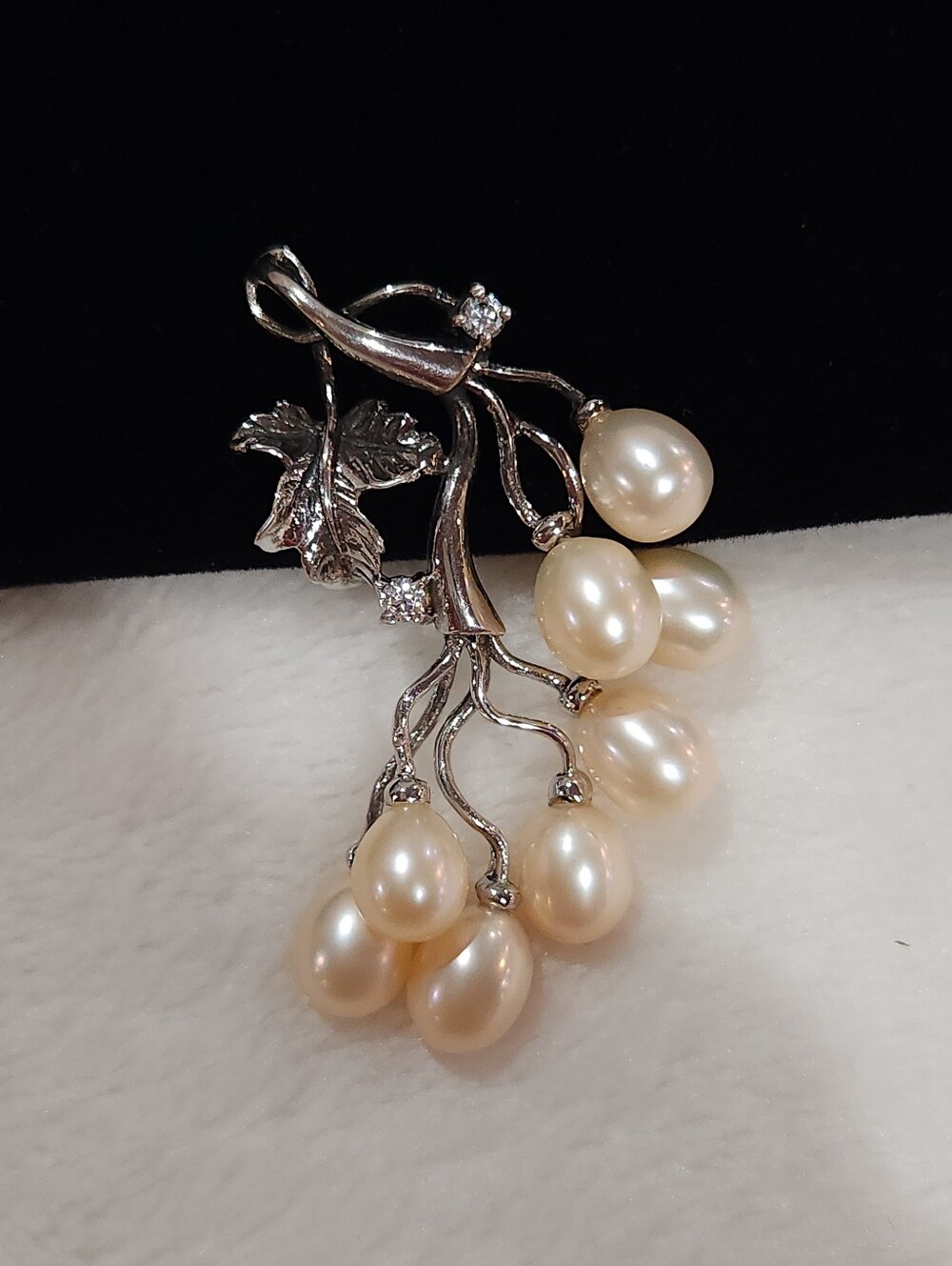 Stetling Silver & Pearl Cluster Pendant